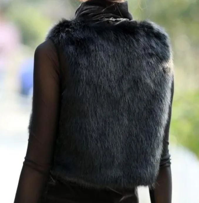 2019 Vetement Winter Women's Faux Fur Coat Artificial Femme Short Vest Furry Vests Plus Size Fake Gilet AW180 | Женская одежда