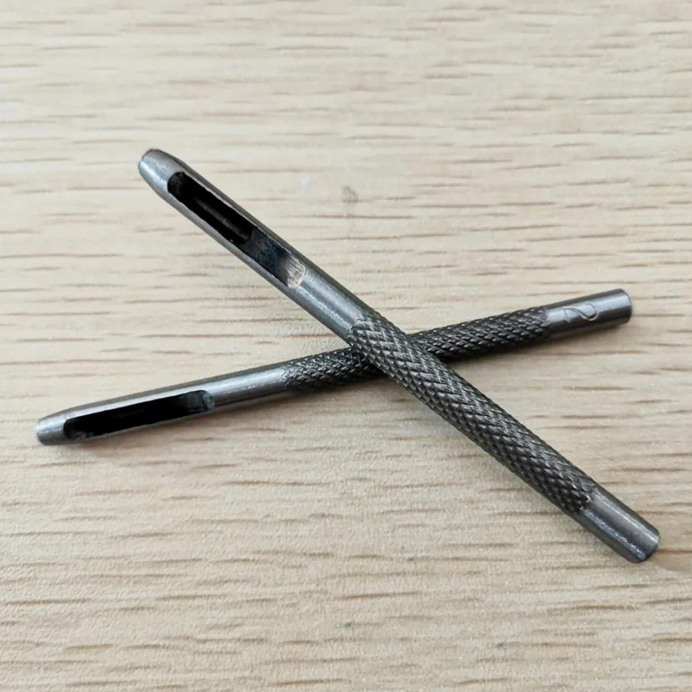 Металлический инструмент для кожевенного ремесла высечки отверстий защелка