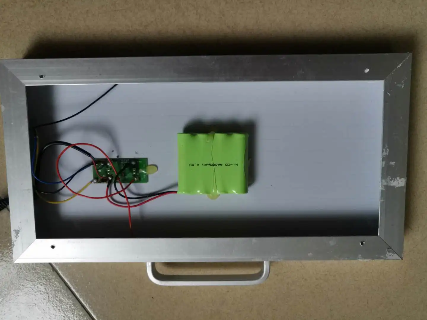 Рекламные мобильные солнечные панели аморфные зарядные baodai литиевые