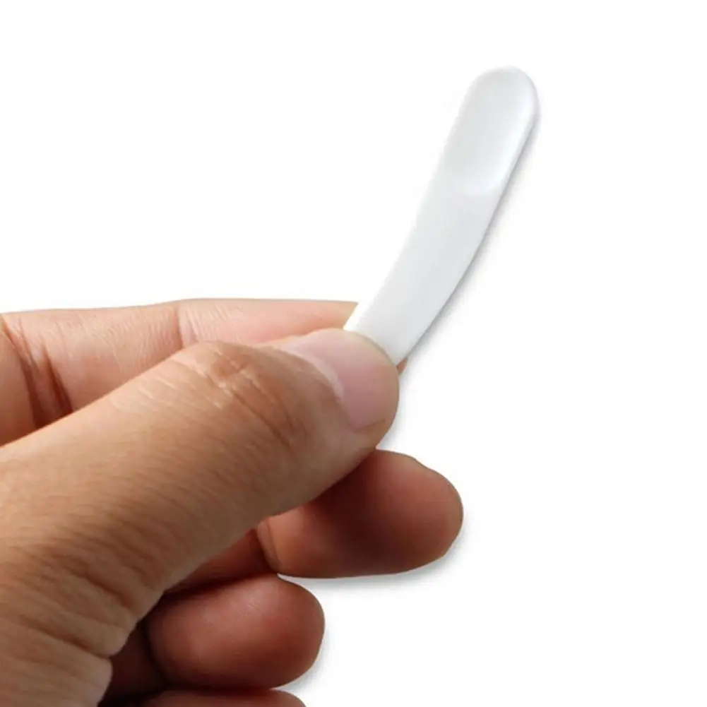 

100pcs Mini Cosmetic Spatula Scoops Disposable Mask Spatula Plastic Spoon Set Makeup Tools & Accessories