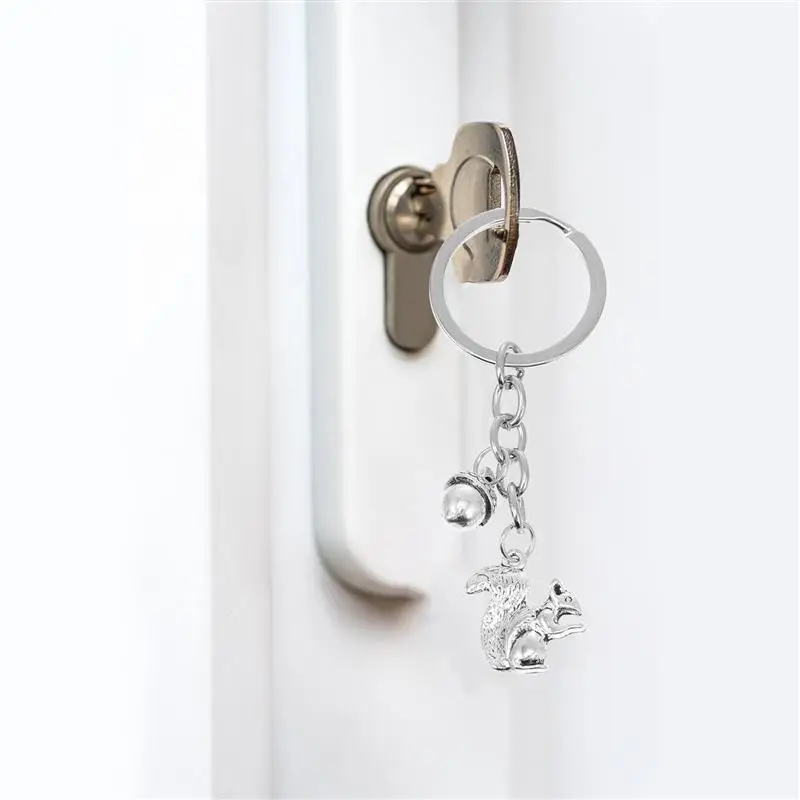 

Lovely Squirrel and Pine Cone Key Chain as a Gift in Festivals (Silver)