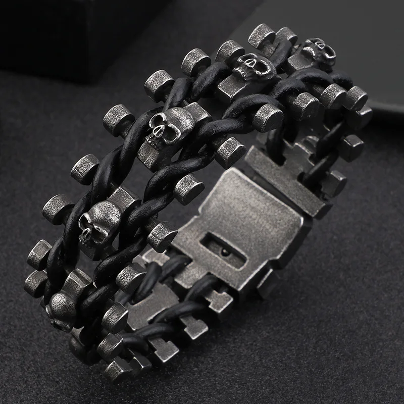 

Personality retro heavy scalp rope bracelet Stainless steel men's motorcycle bracelet