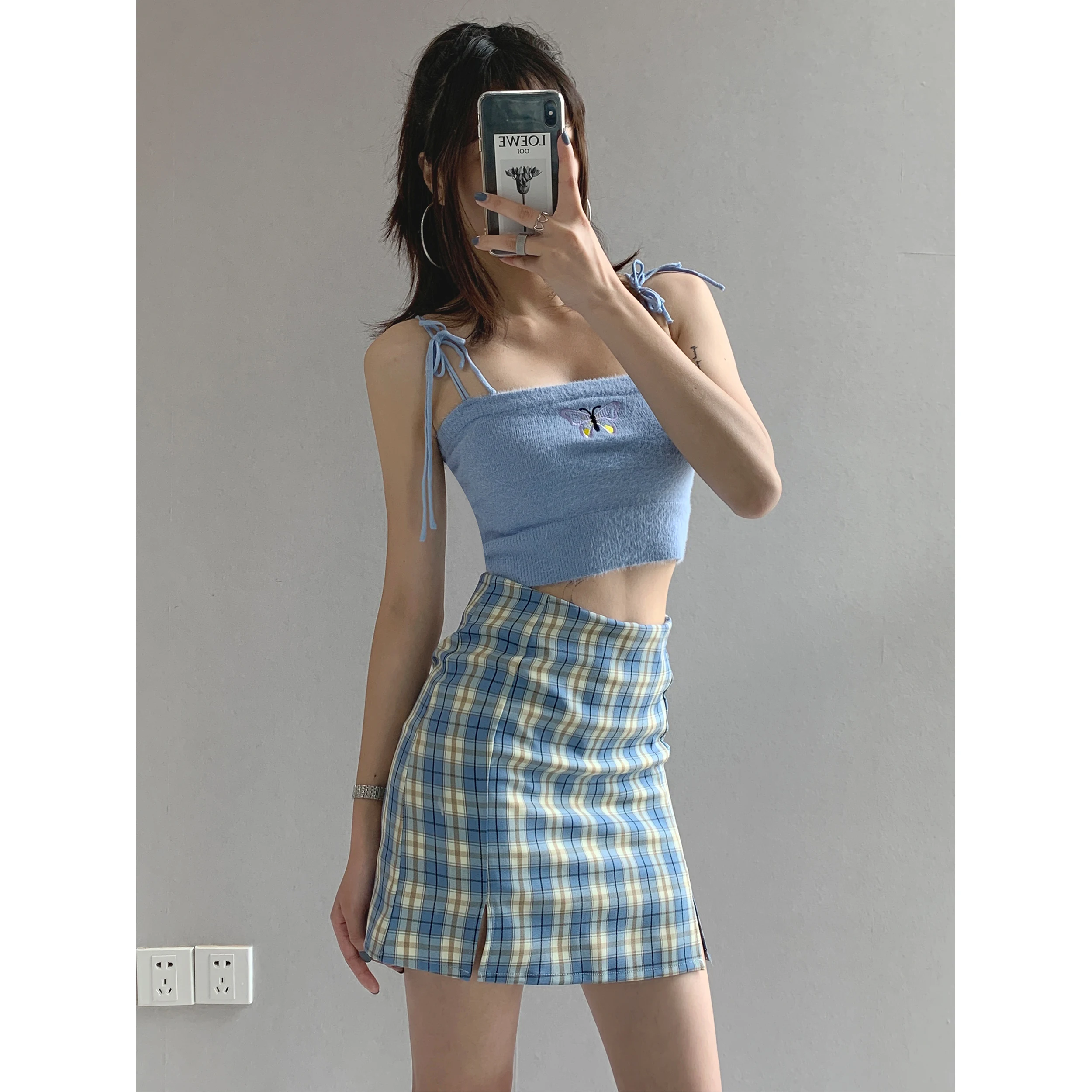 2021 summer butterfly embroidered T-shirt small sling French girl's corded open navel vest top women's fashion