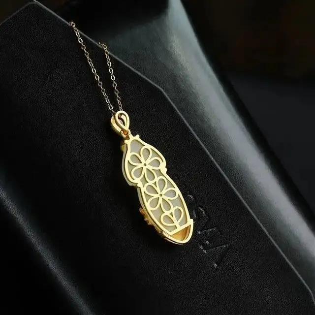 

Hotian Jade Pendant Women's Jade Cheongsam Necklace Retro Ethnic Style Classical Chinese Style Jewelry Women