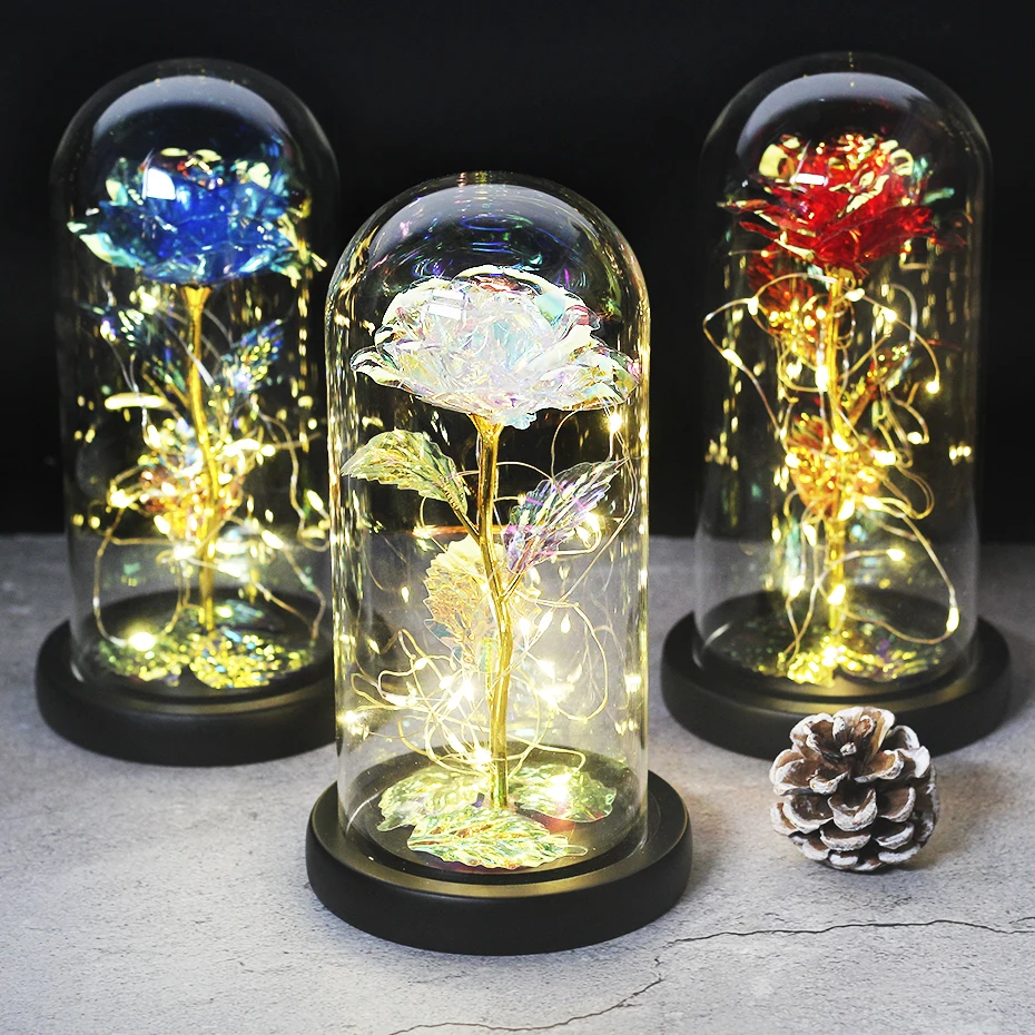 Роза с изображением деревянного замка в небе средней красавицы и чудовища