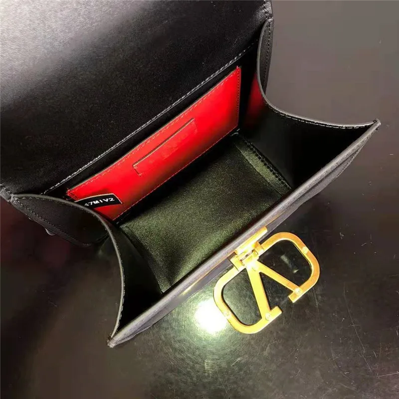 

Chain small square bag 2021 new style slung fashion flip single shoulder bag calfskin organ bag leather women's bag