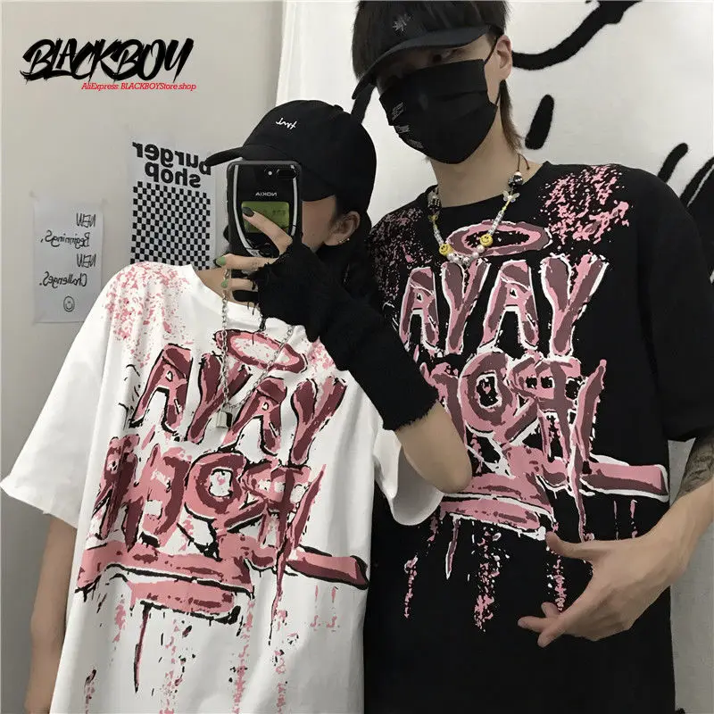 

Blackboy original trend retro graffiti sleeve T-shirt women loose lovers half sleeve top Graphic T shirts graphic t shirts