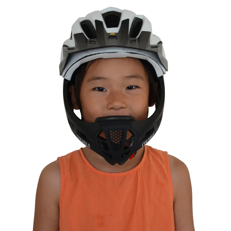 EPS + PC материал Детский защитный шлем велосипедный классический черный и белый