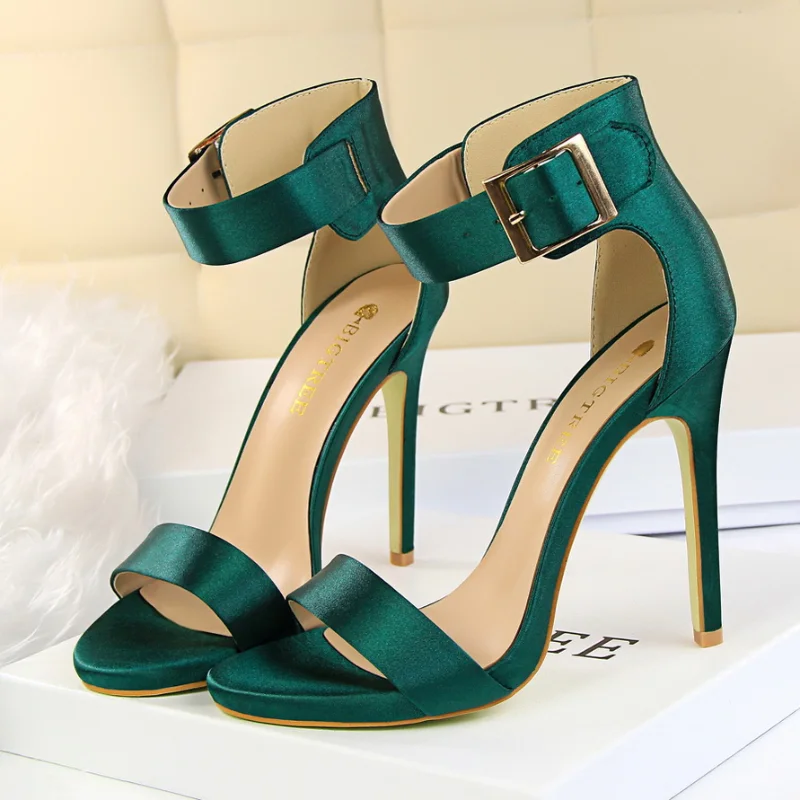 

Shoes Women Sandals Satin High Heels Ladies Shoes Fetish Silk Gladiator Summer Stiletto Woman Pumps Plus Size 34-43 Sandals
