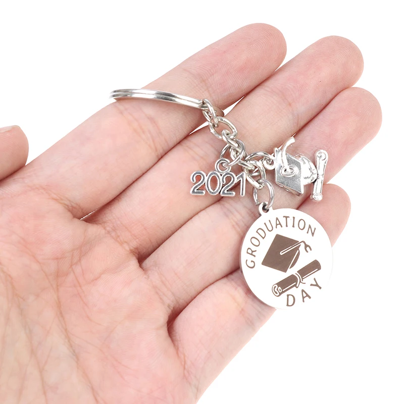 

2021 Stainless Steel Graduation Keychain Graduation Gift for Girls Boys Crafts Pendant