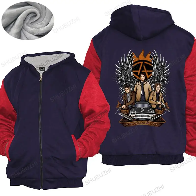 

Hoodies & Sweatshirts