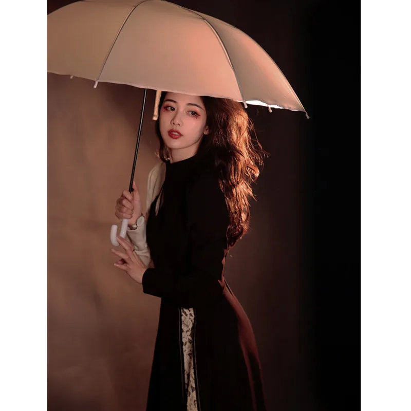 Женское винтажное платье с длинным рукавом черное высокой талией и разрезом |