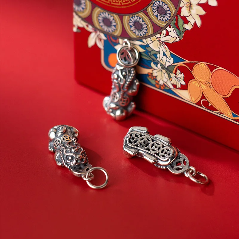 

MEETSOFT Genuine 925 Silver Retro 24MM Wild Animal Brave Troops Pendant Charms of DIY Handmade Making Supply Fine Craftsmanship