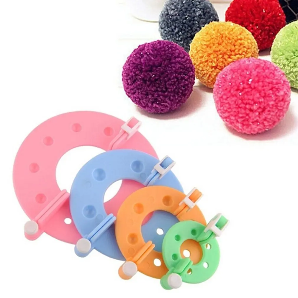 

4pcs/set Pompom Maker Ball Weaver DIY Needle Craft Knitting Wool Tool
