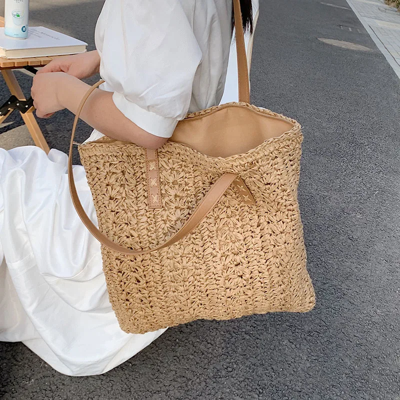 

2021 Summer Large Capacity Straw Bags for Women Hollow Out Rattan Bag Handmade Woven Beach Female Handbag Totes
