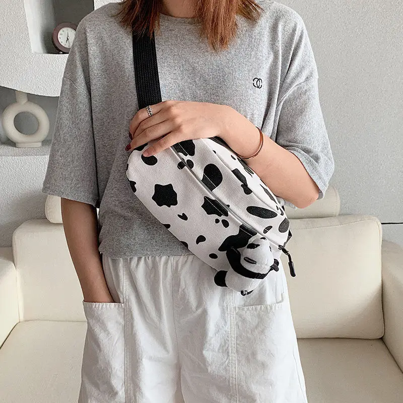 

Холщовые сумки через плечо с коровьим узором для женщин, модная Милая Студенческая нагрудная сумка для девушек, Дамская Подушка с маленьким...