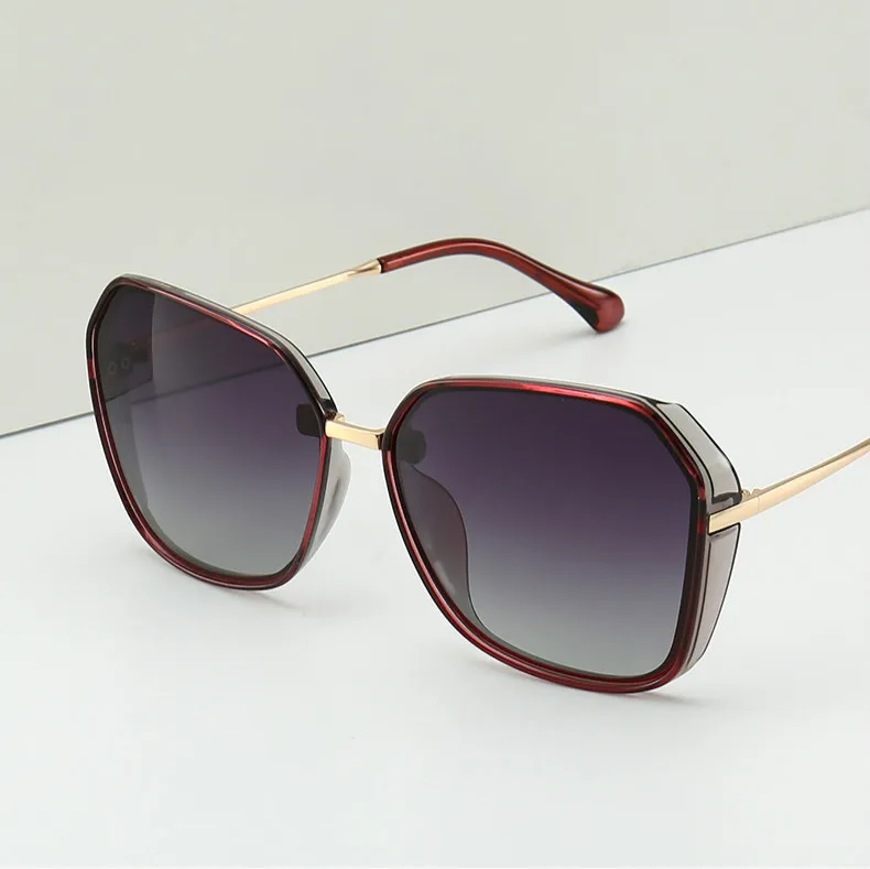 Фото Модные роскошные квадратные поляризованные цветные солнцезащитные очки унисекс