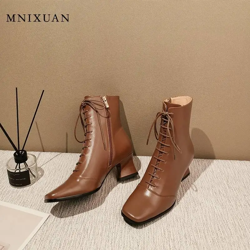 Harga Mnixuan Buatan Tangan Musim Dingin 2019 Baru Asli Kulit Wanita Sepatu Semata Kaki Renda Blok Tumit Sepatu Pendek Martin Sepatu Bot Hitam Sepatu Bot
