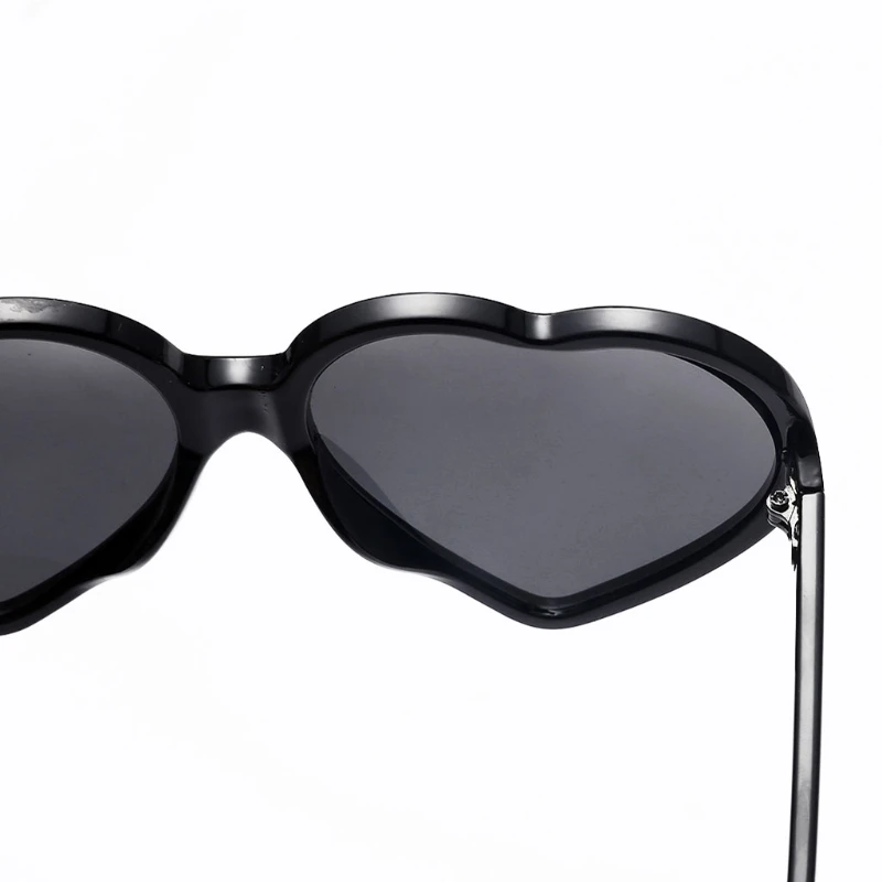 

Heart Shape Frame Sunglasses Women Fashion Driving Eyewear Brand Designer UV400