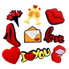 1 шт. Мультяшные из свадебной серии обуви шармы силиконовые красные сердца отверстия Тапочки аксессуары браслет Кроксы пряжки девушки подарки