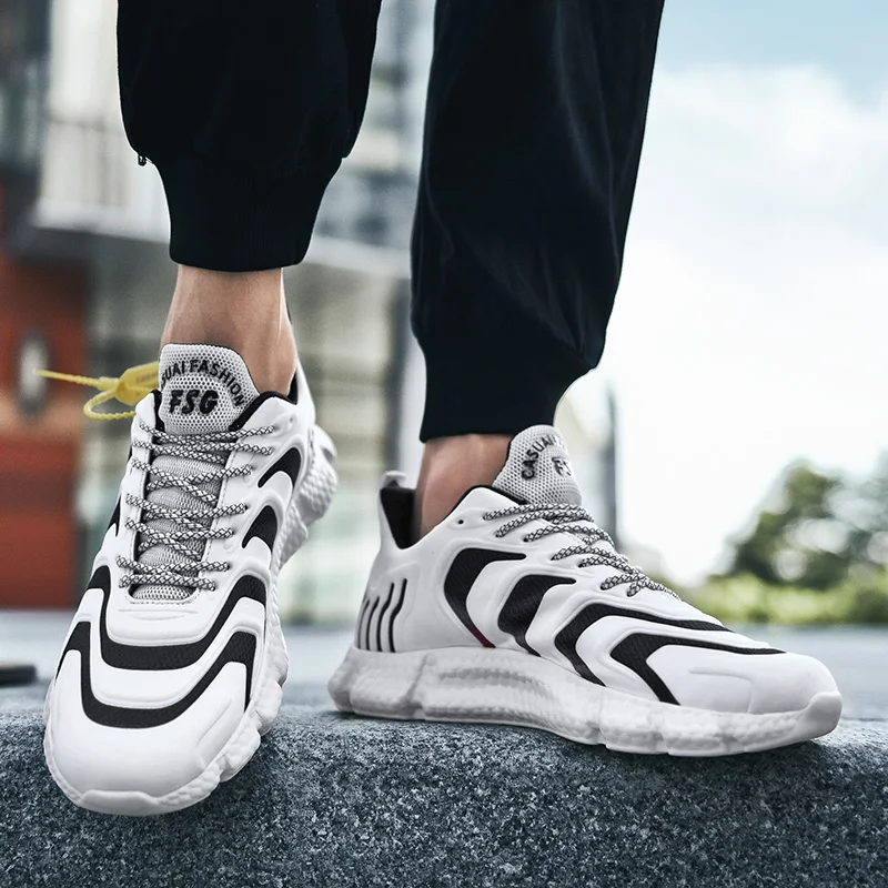 

Super Cool Sports Shoes For Men Low Top Youth Running Shoes Mesh Breathable Man Jogging Shoes Soft Sole Boys Gym Sneakers