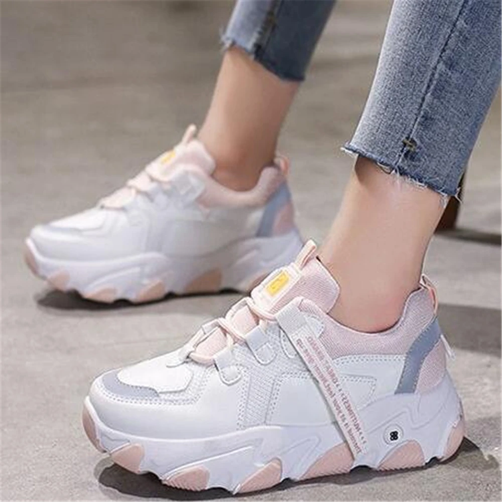 Женские кроссовки повседневная спортивная обувь на платформе белые