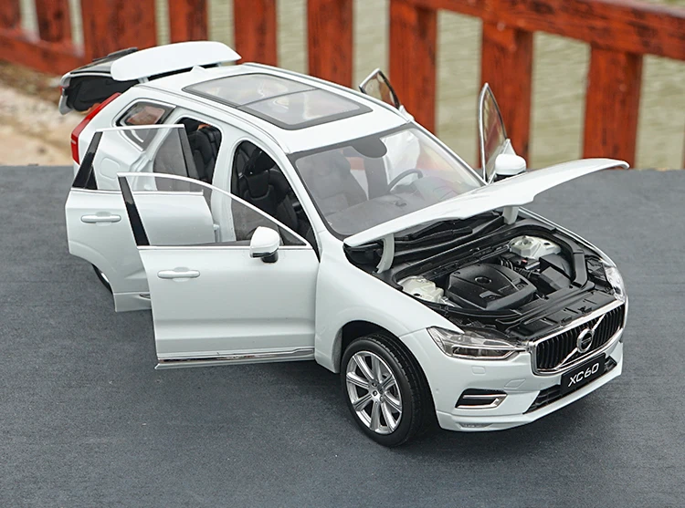 1/18 все новые XC60 внедорожник T5 AWD спортивной секции SUV литая модель автомобиля