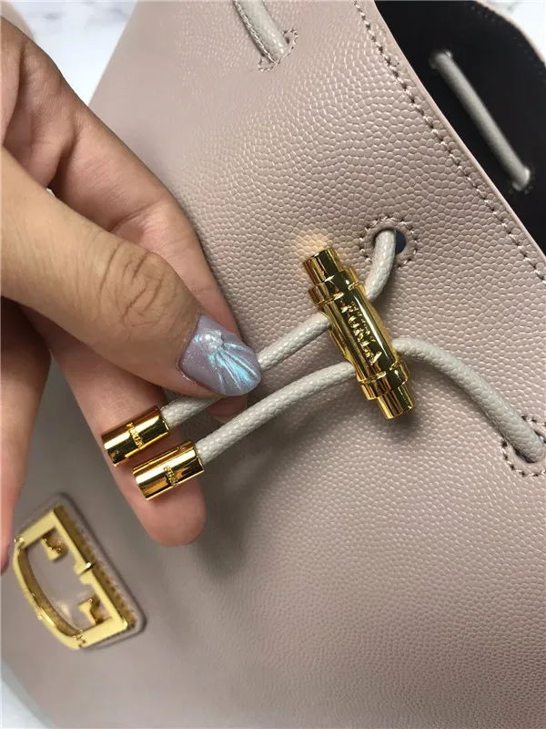 Весна/Лето Новое поступление Оригинальные женские сумки FURLA, высокое качество, маленькие размеры, сумки загара цвета, размер 24 см* 22 см* 16 см