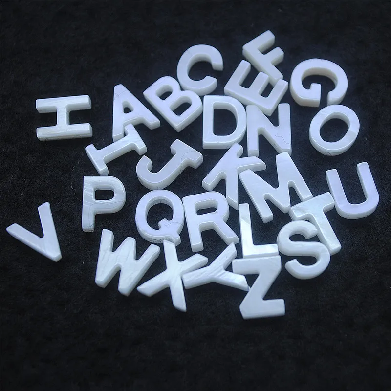 

26PCS = 1 Set Nature White Shell Letter Of An Alphabet Number Mother Of Pearl The Hole Through the Top Of Beads