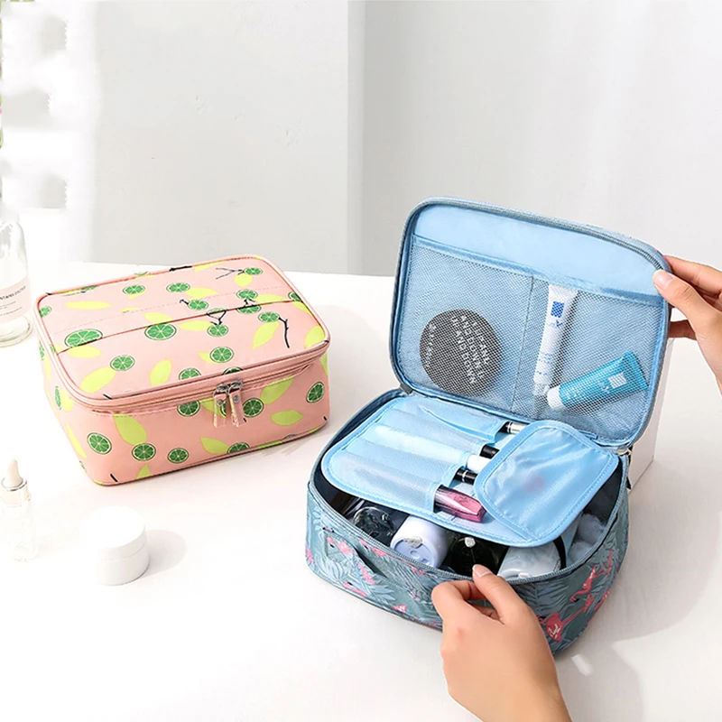 

Travel Bags Women Girls Mini Masquerade Waterproof Handbags Portable Ourdoor Luggage Men Business Wash Bag Cosmetic Bandbag