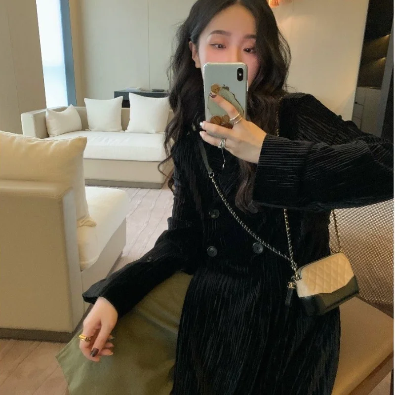 Женский тренчкот с бархатной подкладкой черный длинный в Корейском стиле