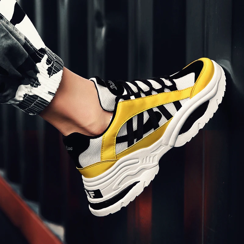 Стильные дизайнерские беговые кроссовки мужские желтые для бега легкая