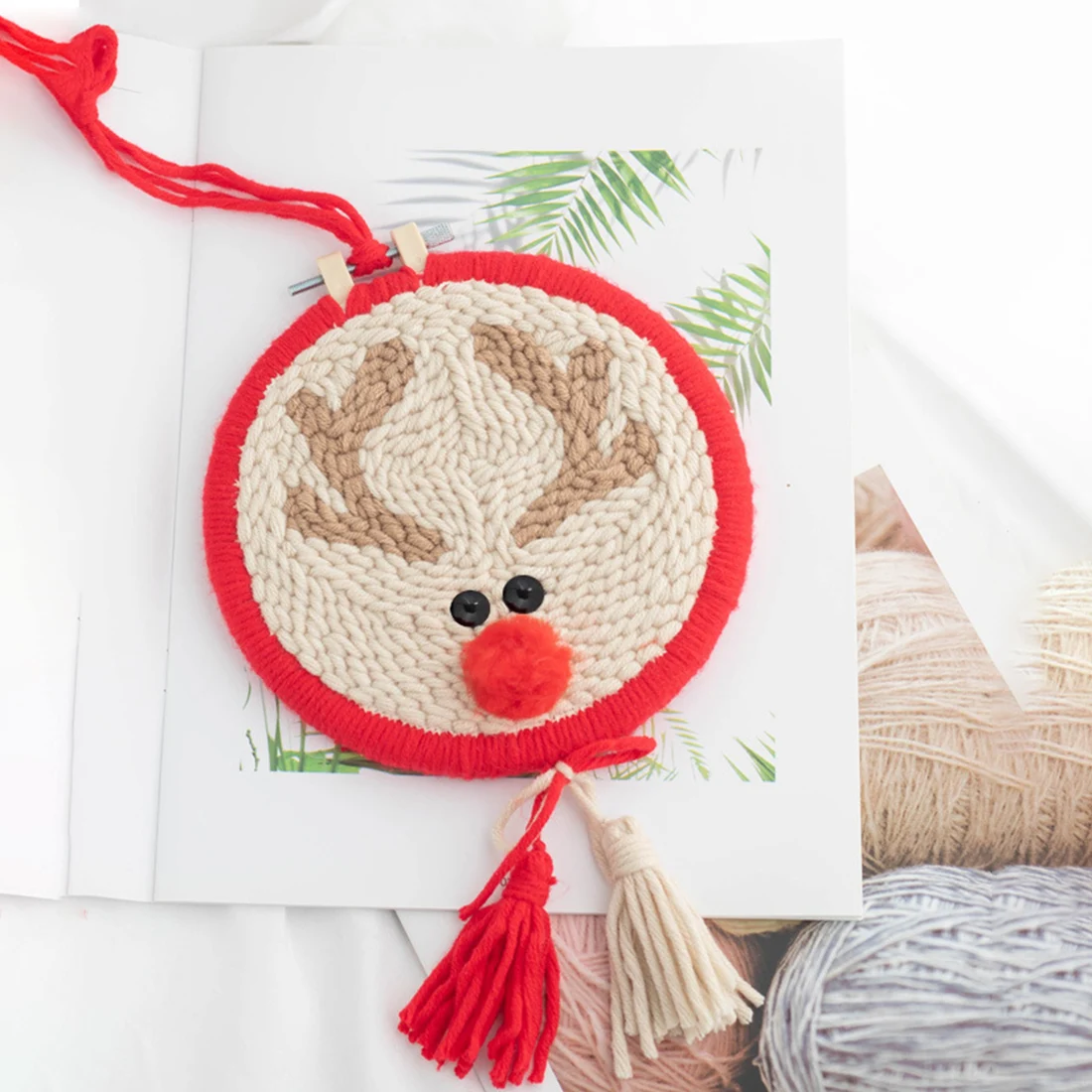 Набор вязаных шерстяных ковриков для рукоделия подарок с шерстяной вышивкой 15 см