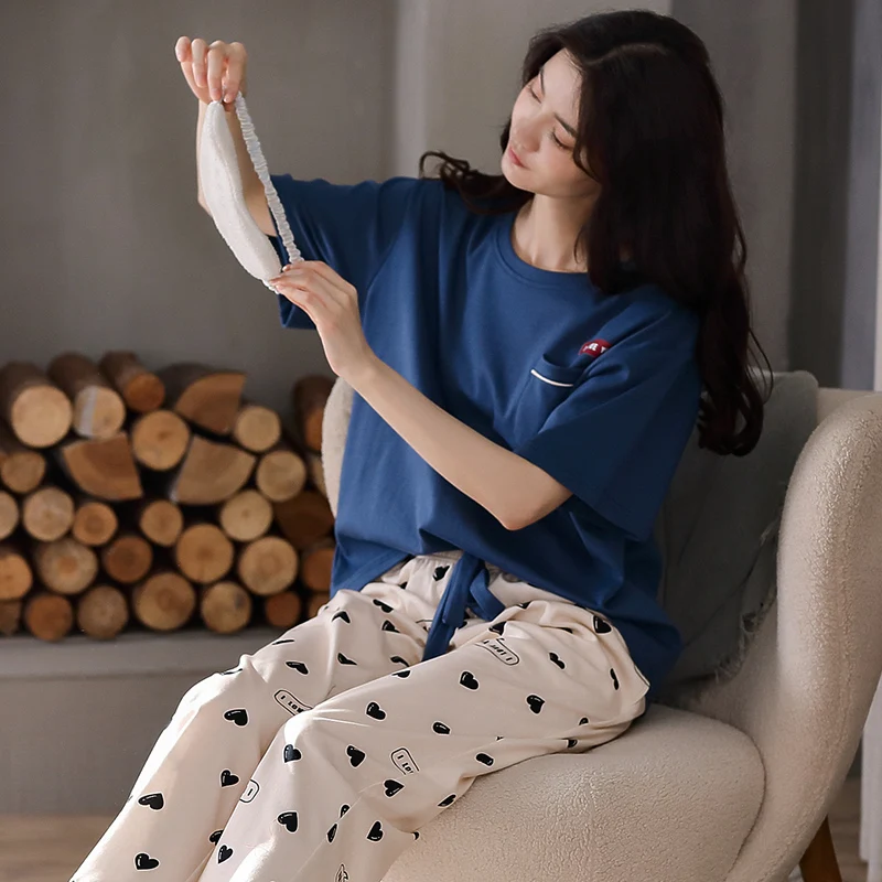 

Пижамный комплект Женский хлопковый с коротким рукавом и круглым вырезом