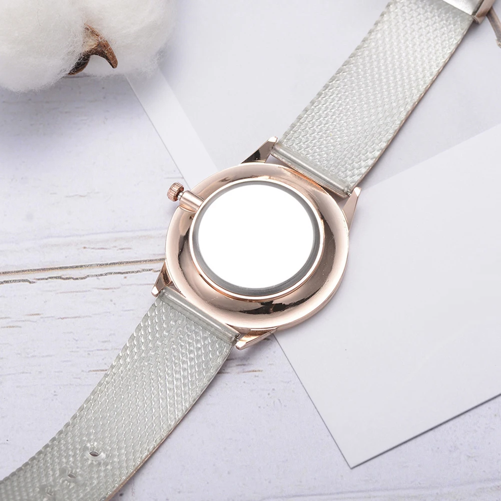 

Casual Unisex Rhinestone No Number Round Dial Quartz Analog Business Wrist Watch Ladies Dress Watches Gift Luxury