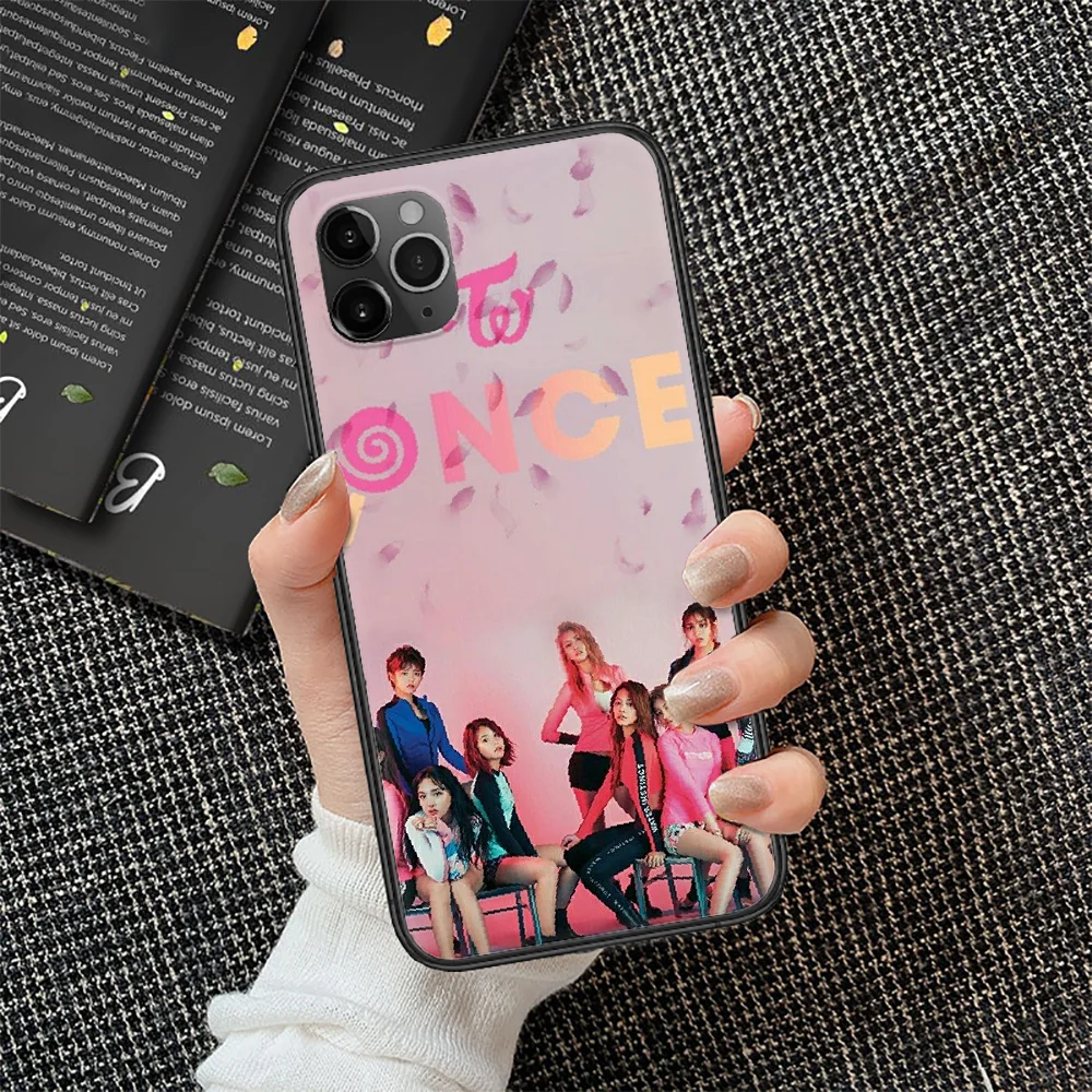 

KPOP TWICE Phone Case Cover Hull For iphone 5 5s se 2 6 6s 7 8 12 mini plus X XS XR 11 PRO MAX black pretty hoesjes luxury