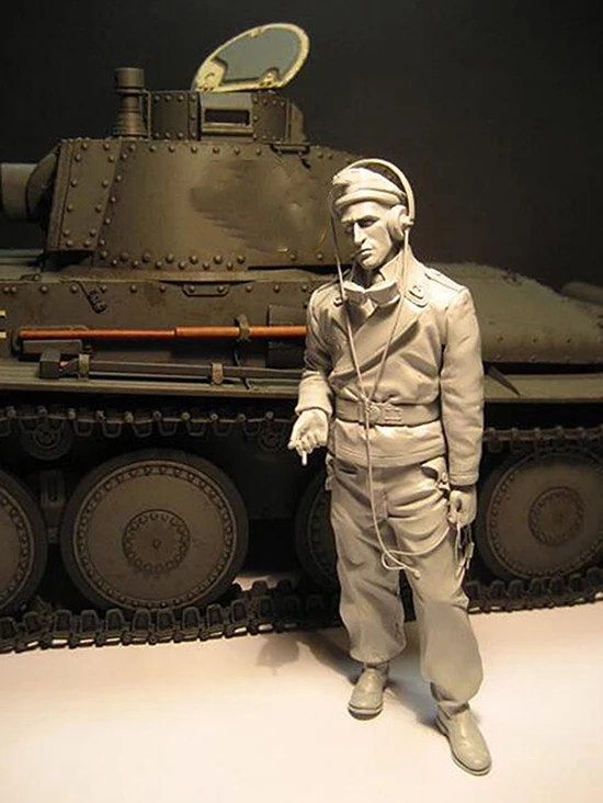1/16 Scale Unpainted Resin Figure Tanker collection figure | Model Building Kits