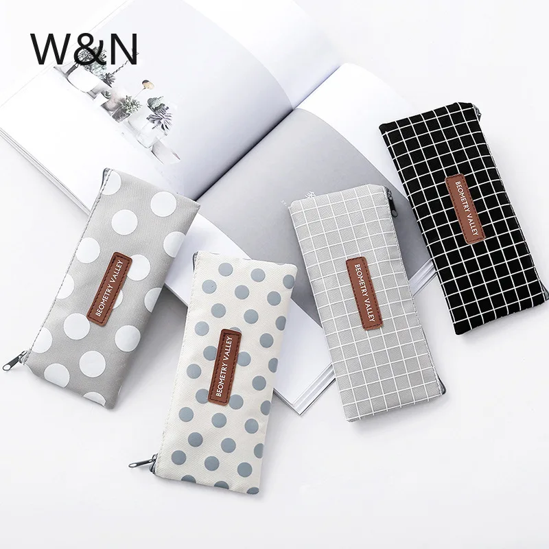 Простой тканевый чехол карандаш в горошек школьный для девочек и мальчиков