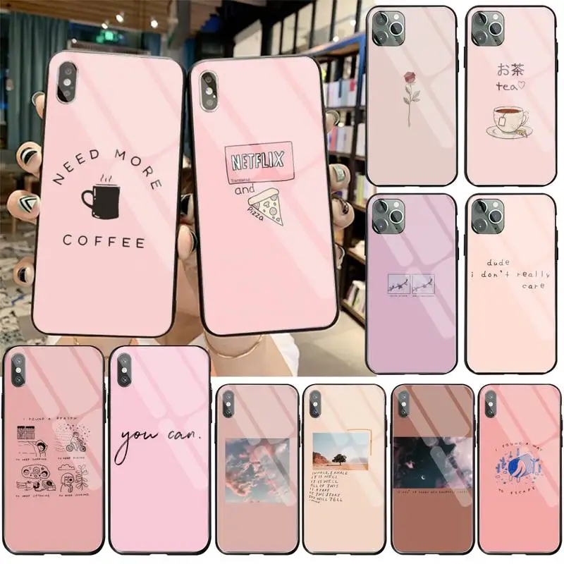 Набор чехлов для телефона с рисунком в виде палочек на розовом фоне граффити