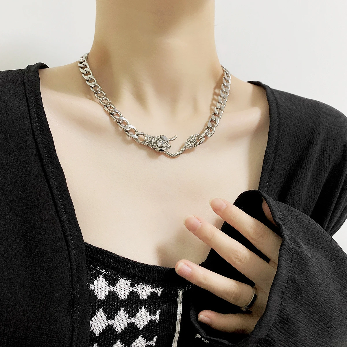 

New Animal Serpentine Titanium Steel Punk Necklace Personality Snake Shape Hip Hop Trendy Women's Collar Accessories