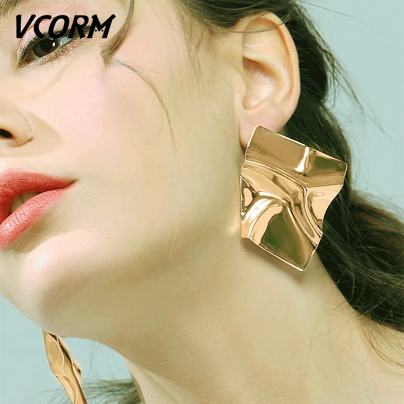 

VCORM Korean Classic Long Acrylic Gold Drop Earrings for Women 2019 Fashion Jewelry Vintage Pearl Metal Leaf Big Dangle Earring.