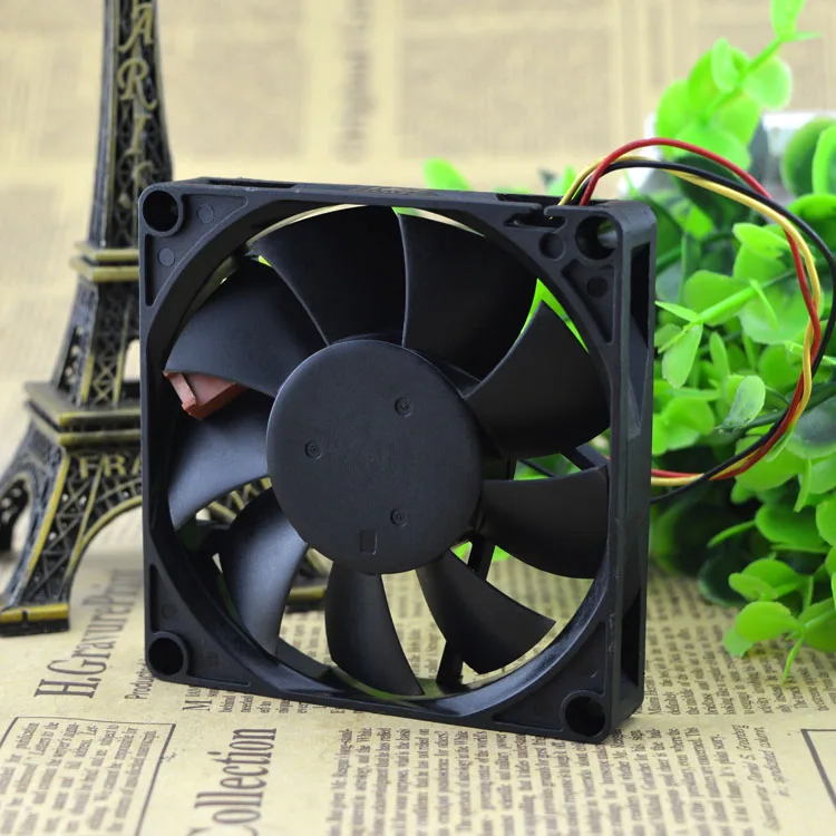 

AVC 8015 8CM 8cm Hydro Bearing DS08015R12M 0.48A -021 Motherboard 3-Pin