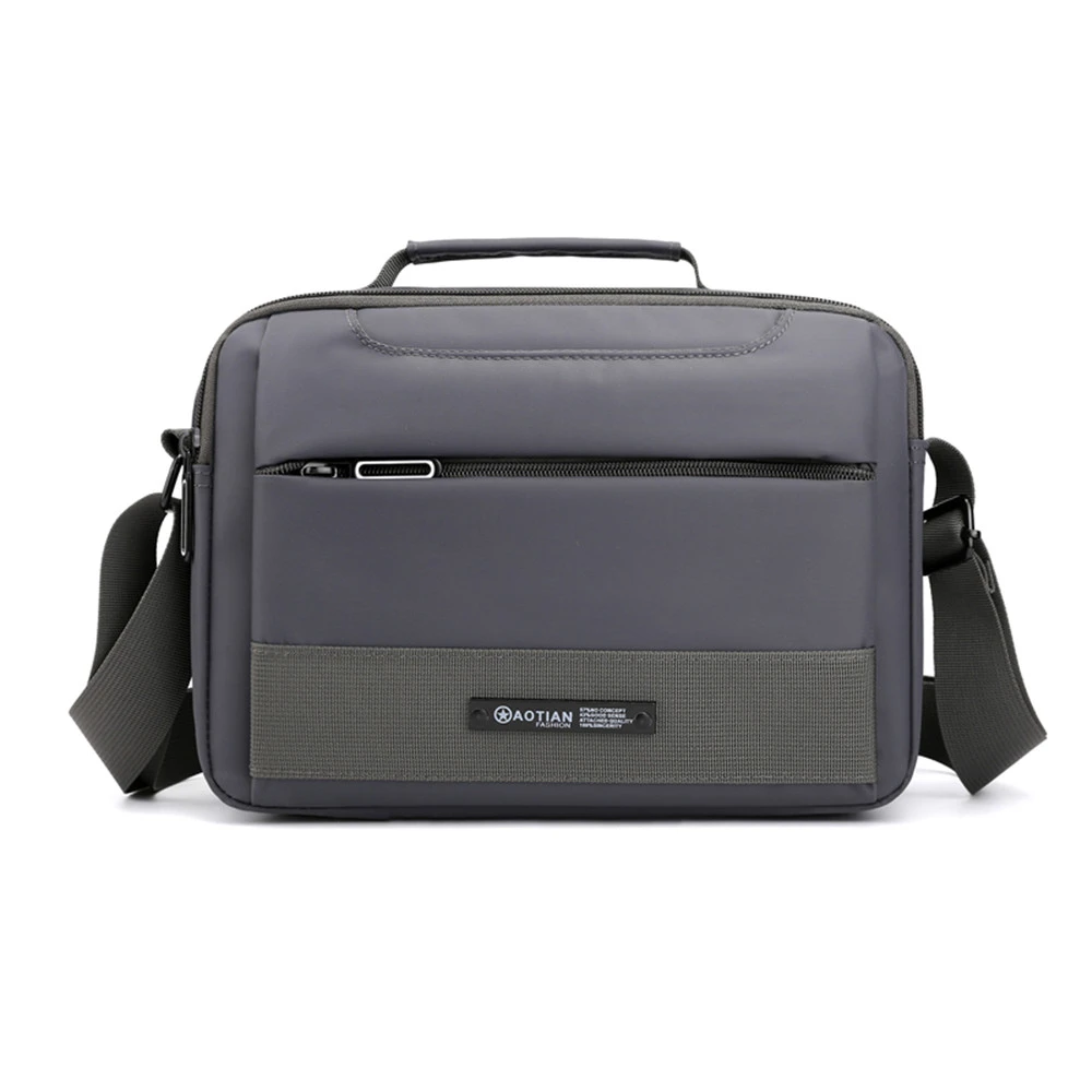 

2020 Fashion Man Shoulder Bag Nylon Waterproof Letter Solid Color Zipper Messenger Bag Versatile Soft Multi-pocket Black Handbag