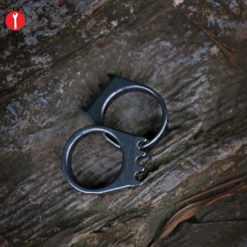 

Cold titanium alloy body ring titanium ring self-defense ring self-defense tiger finger Wolf ring unisex outdoor protection