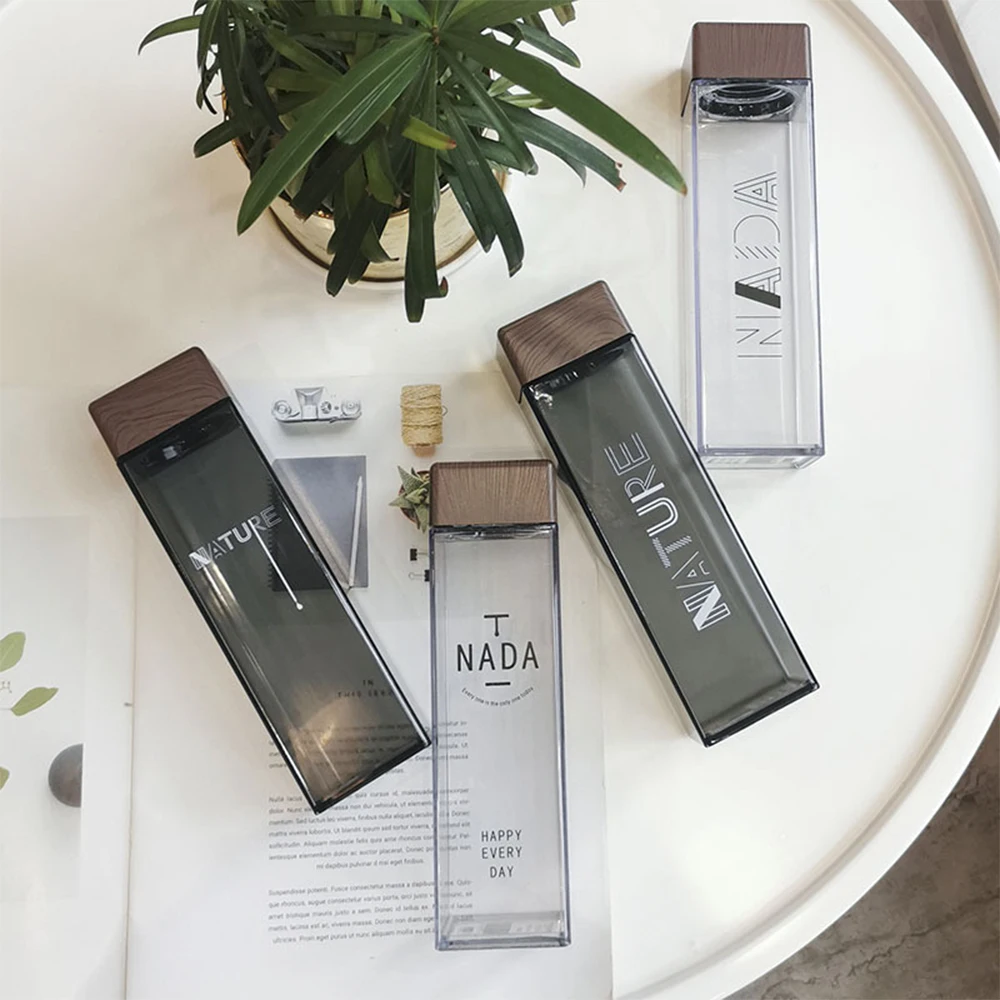 

Square Water Bottle 480ml BPA Free Fruit Infuser Plastic Sport Drink Bottle Mini Portable Vintage Wood Grain Cover Cup