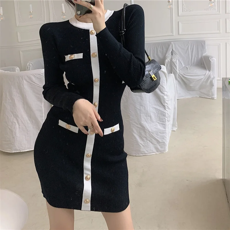 

Женское трикотажное платье-свитер на пуговицах, с круглым вырезом и длинным рукавом