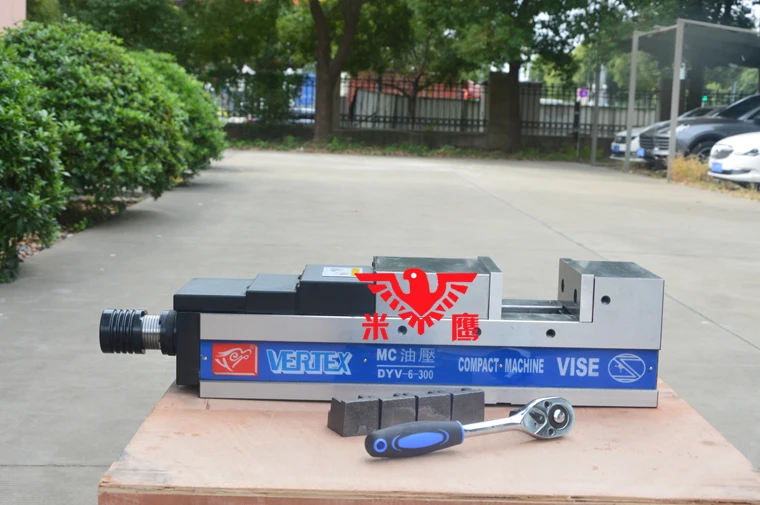 

CNC hydraulic vise CHV160V machining center hydraulic flat-nose pliers