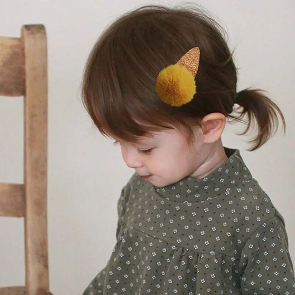 Заколки для волос девочек с маленькими милыми мягкими меховыми помпонами