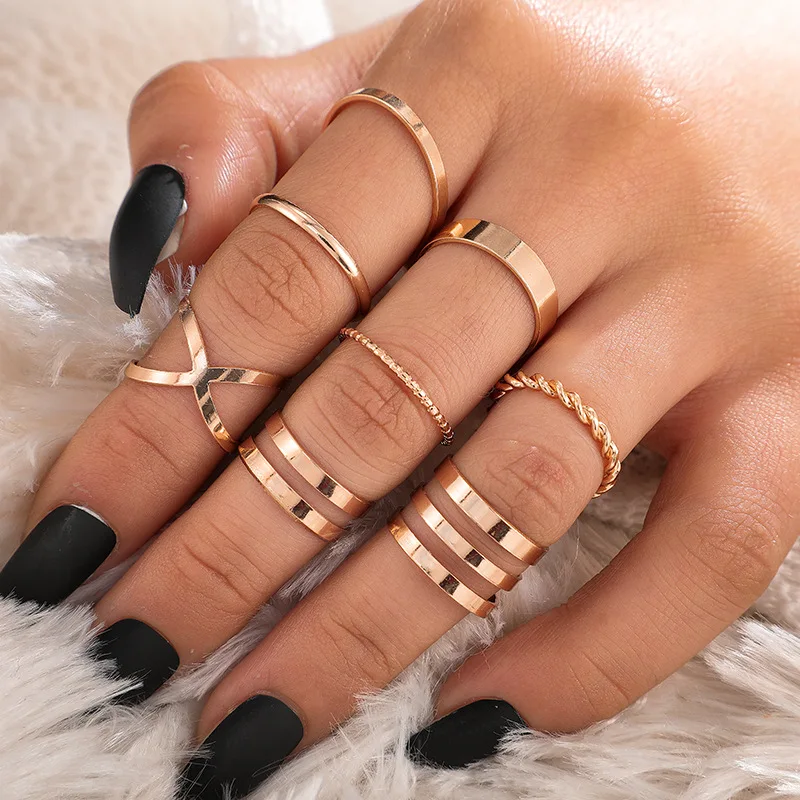 

8 Pieces/set Fashion Retro Metal Smooth Twist Cross Ring Women's Boho Punk Geometric Round Finger Ring Wedding Party Jewelry