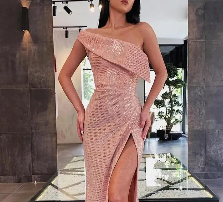 Женское вечернее платье на одно плечо Элегантное Длинное облегающее с разрезом и